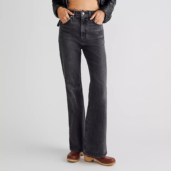 Levi's Denim - New Levi’s 70’s high flare jeans premium
